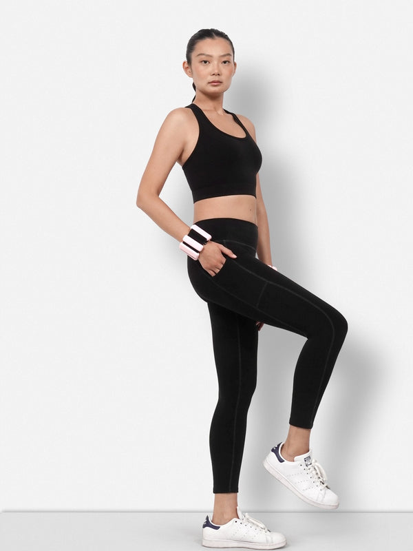 Yoga pants in public - Activewear manufacturer Sportswear